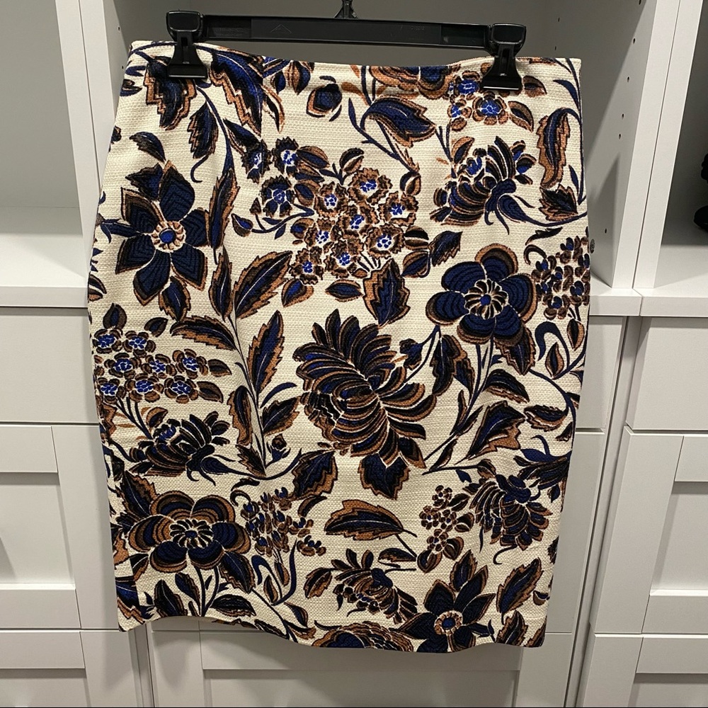 Ann Taylor Ivory/Blue Floral Skirt